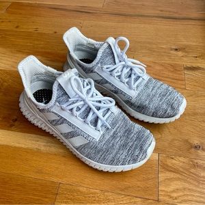 Adidas Kaptir 2.0 Sneaker Men’s 9 - light gray and white